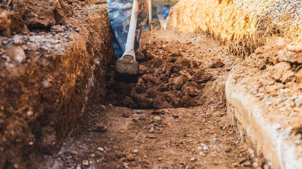 Low section man working construction site 960x540 1
